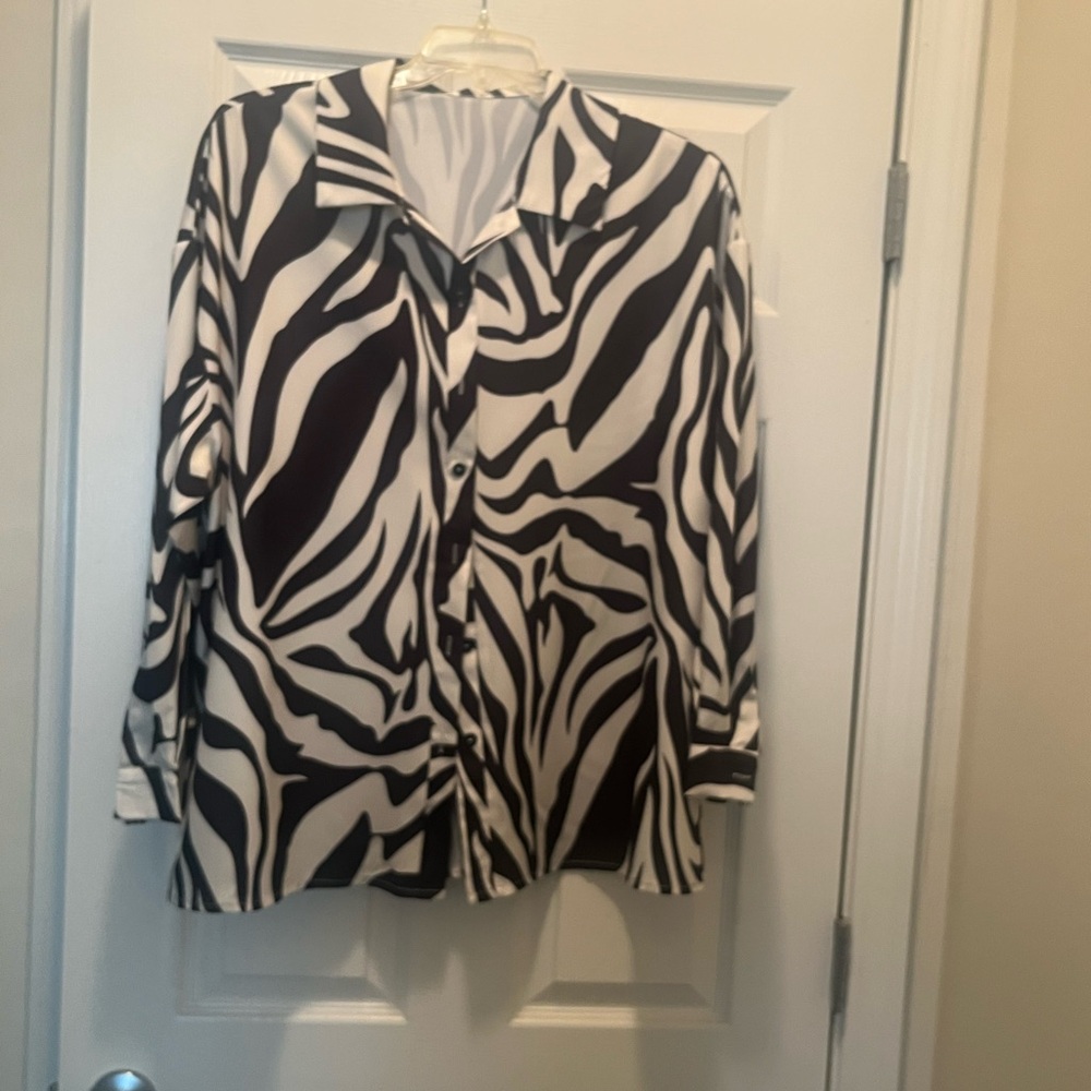Cream and Black Boxy Notched Collar Pantsuit